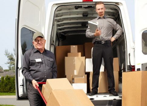 Packing boxes and moving supplies for Brentford home relocation